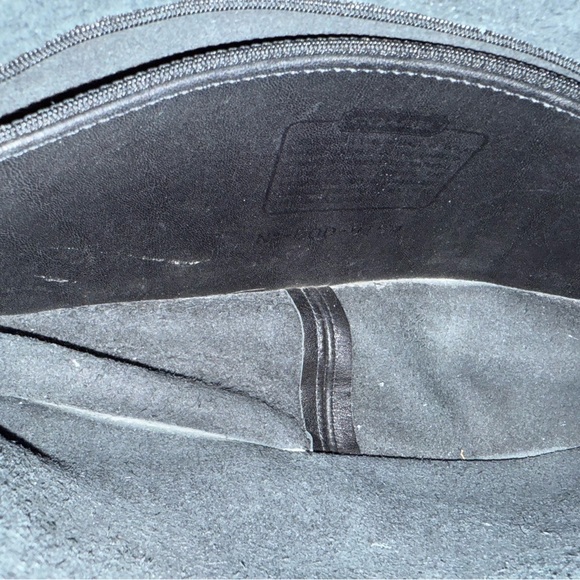 Coach vintage black Leather Crossbody Bag - Picture 3 of 8